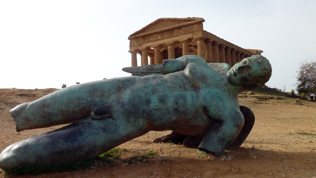 10475334_838471892840351_2409720974396219106_o