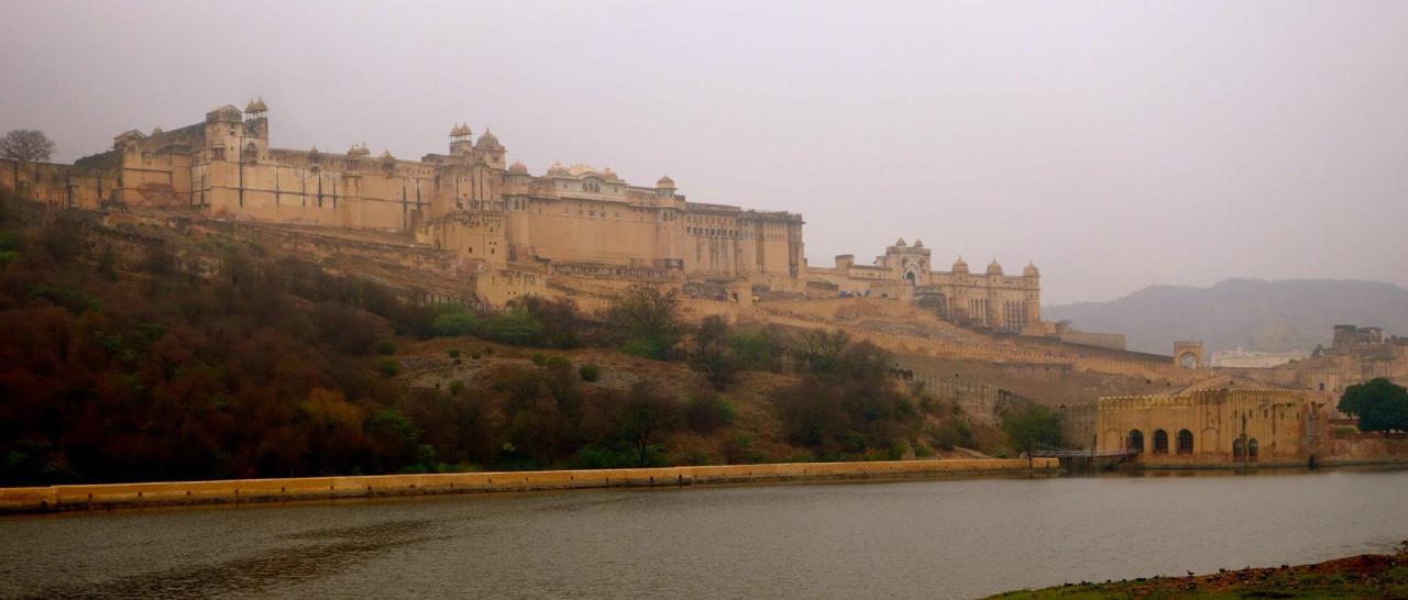Rajasthan, mille et un temples et palais… Jaipur, Pushkar, Udaipur, Ranakpur (Inde)&nbsp;2015